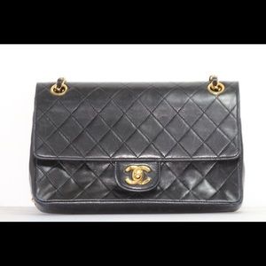 Vintage Chanel Leather Medium Caviar Quilted Bag